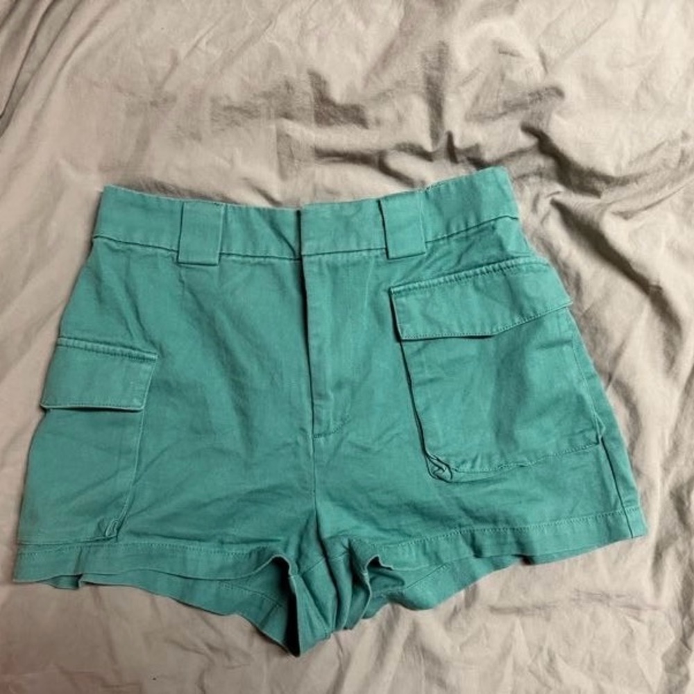 TNA Green Cargo Shorts Mid-Thigh Structured